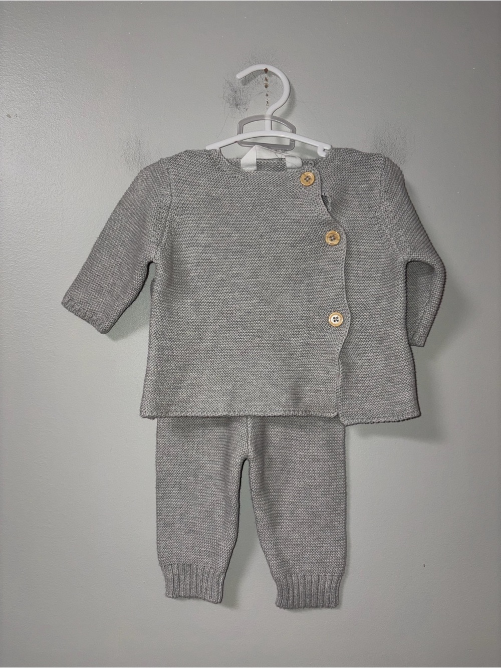 Rene Rofe Gray Textured Knit Button Up Sweater & Pants Set Unisex Baby 0-3M NWOT